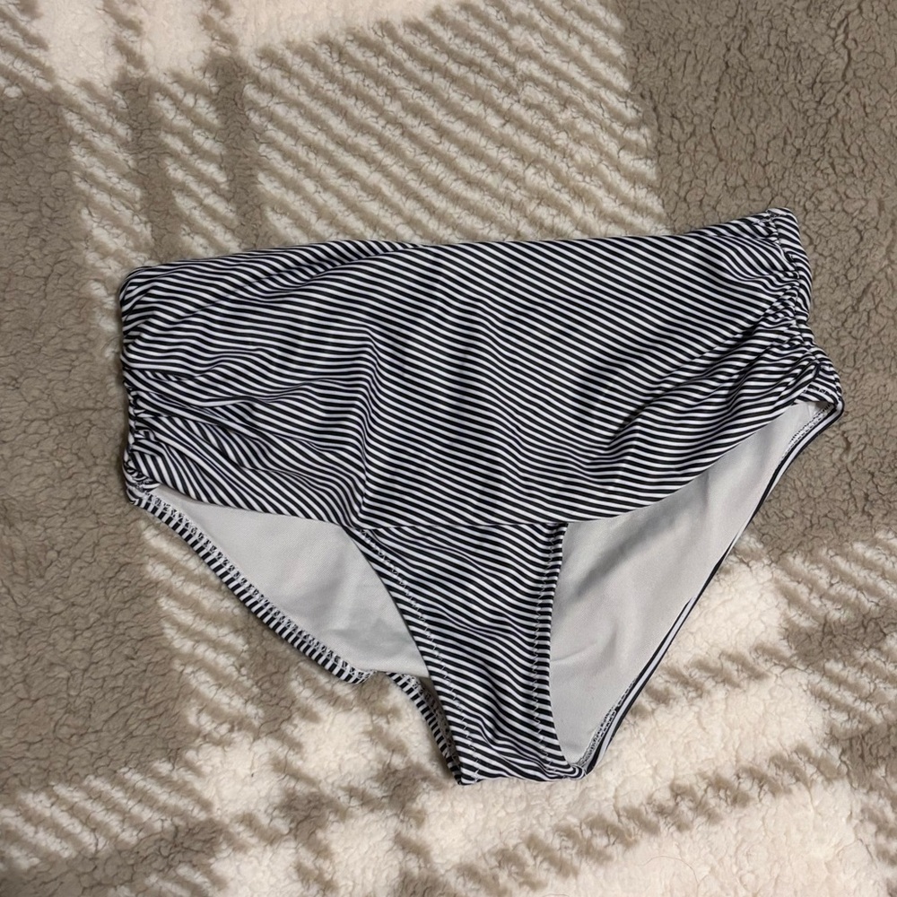 Bikini bottoms
